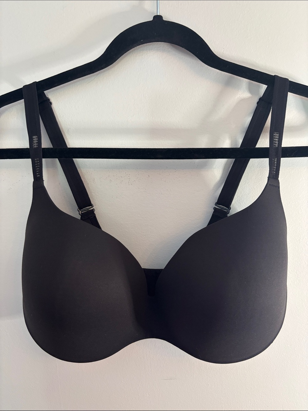 Maidenform black bra 3DD